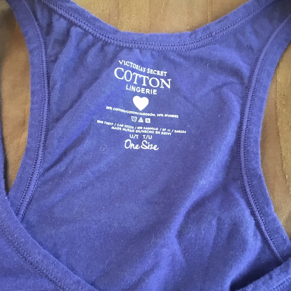 Victoria's Secret Razorback Tank - Picture 4 of 4